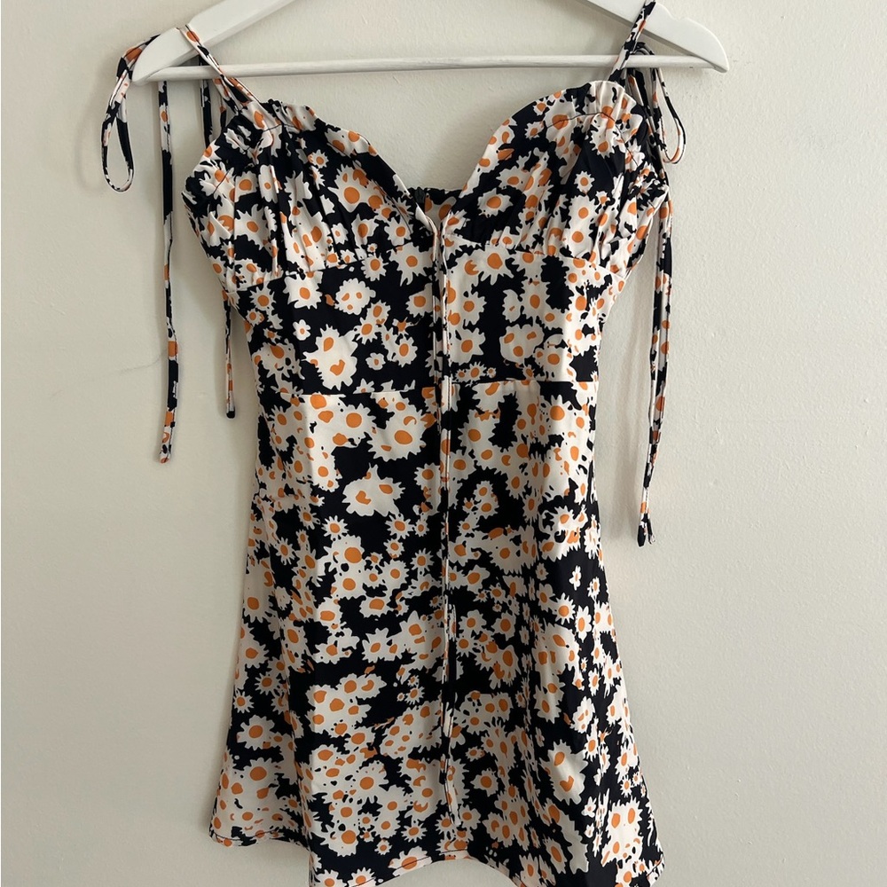 Floral Black and White Women's Top